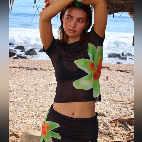 SET - with harper lu matching black & green floral mesh top & skirt - Picture 2 of 6